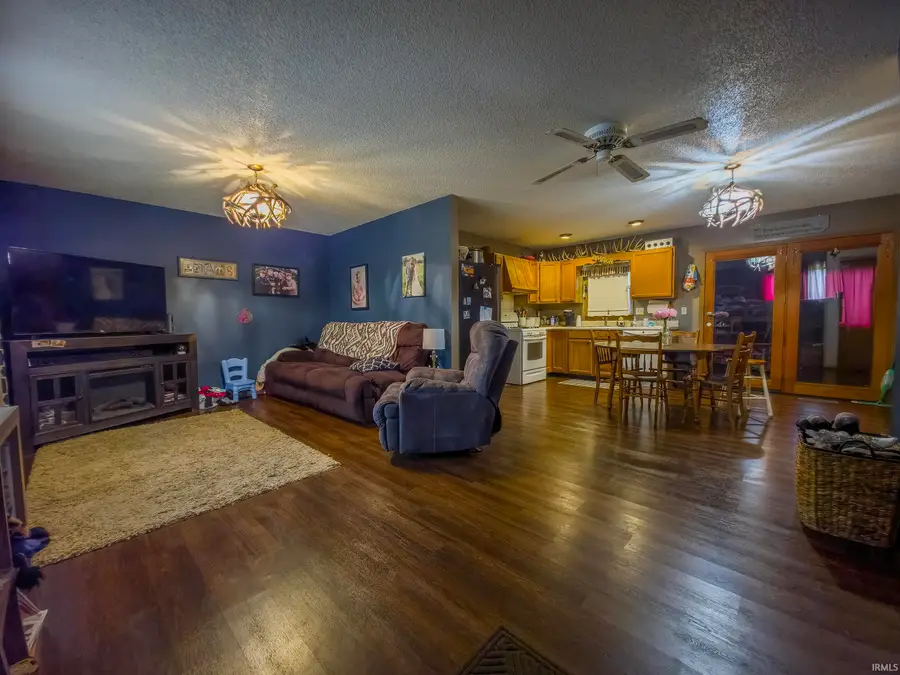 11288 E 1020 Lane, Mount Carmel, IL 62863 - #2