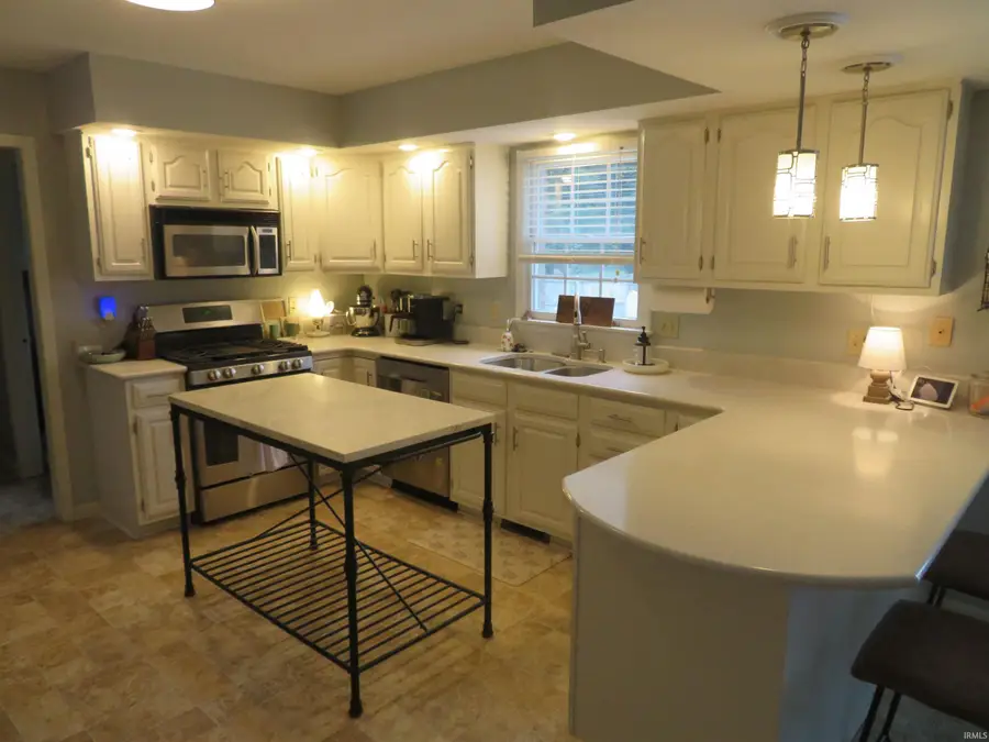 10040 Belmont Court, Evansville, IN 47711 - #3