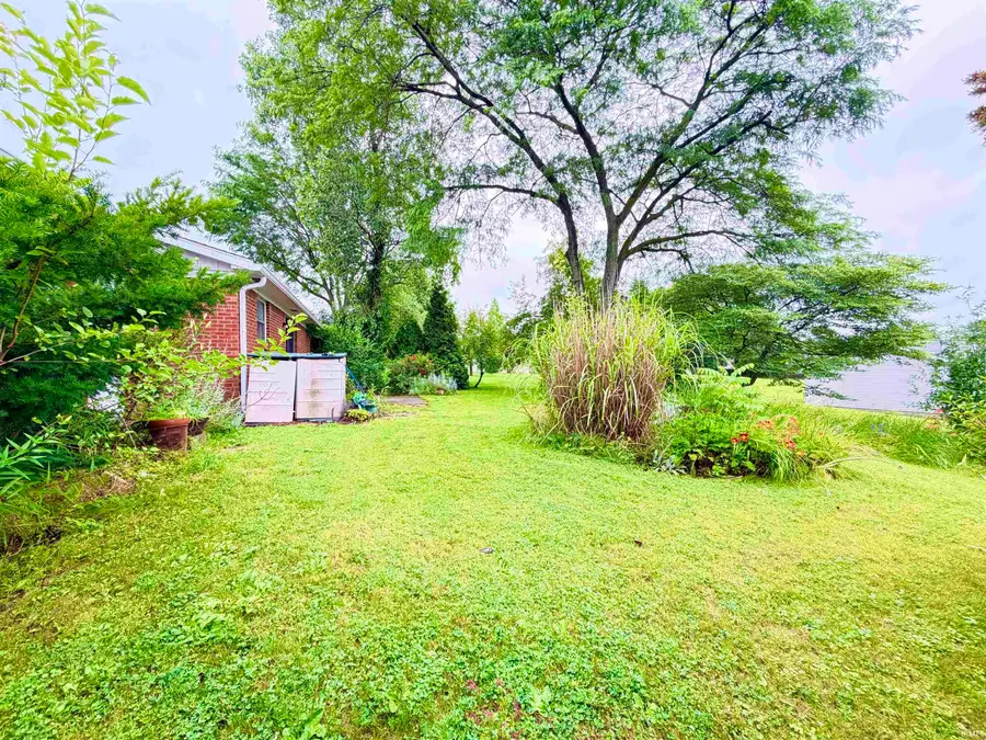 1521 Canterbury Court, Huntington, IN 46750 - #3