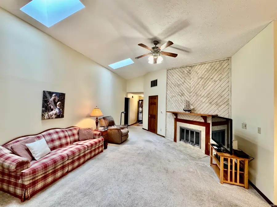 802 Philadelphia Drive, Kokomo, IN 46902 - #3