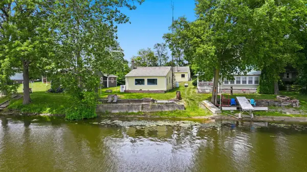 3190 S 390 W Golden Lake, Pleasant Lake, IN 46779