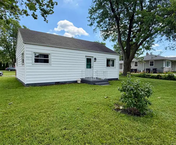 7401 Bluffton Road, Fort Wayne, IN 46809