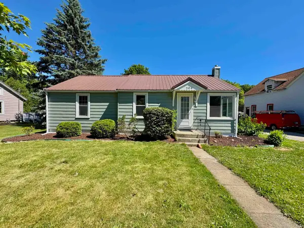 206 W Prairie Street, Leesburg, IN 46538