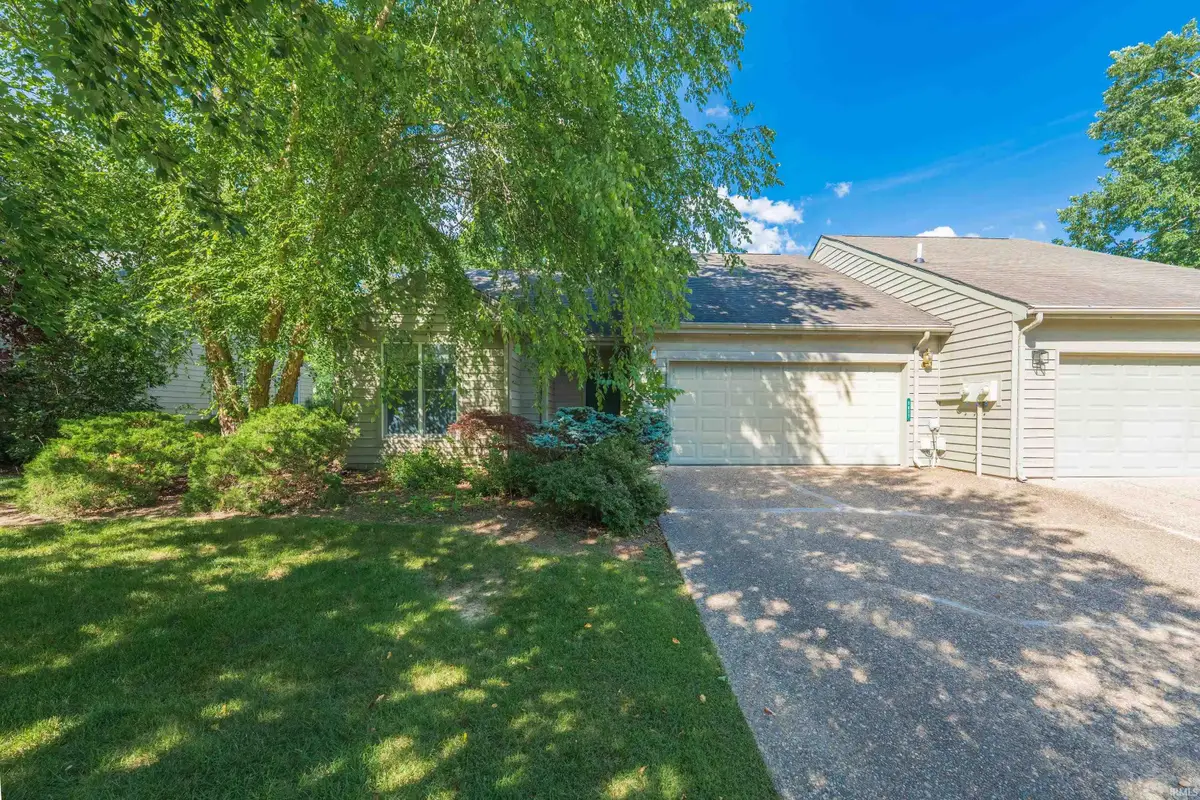 9417 S Harbour Pointe Drive, Bloomington, IN 47401 - #1