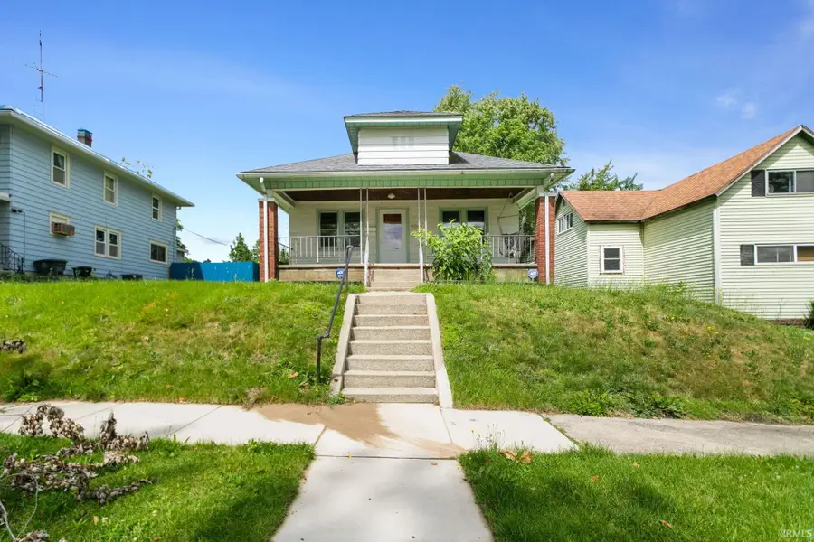 2201 Catalpa Street, South Bend, IN 46613 - #2