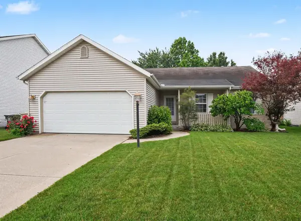 3330 Stone Briar Drive, South Bend, IN 46628
