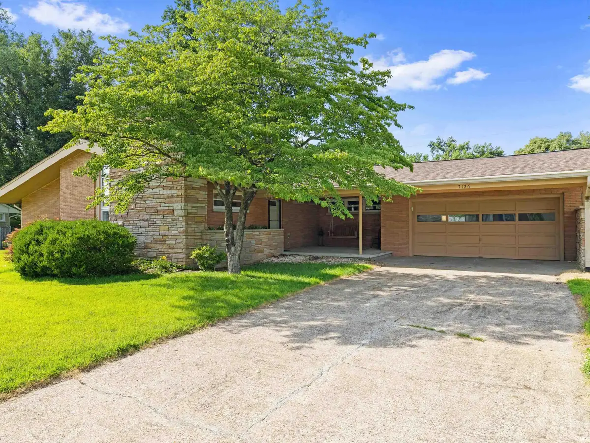 7126 Red Wing Drive, Evansville, IN 47715 - #1