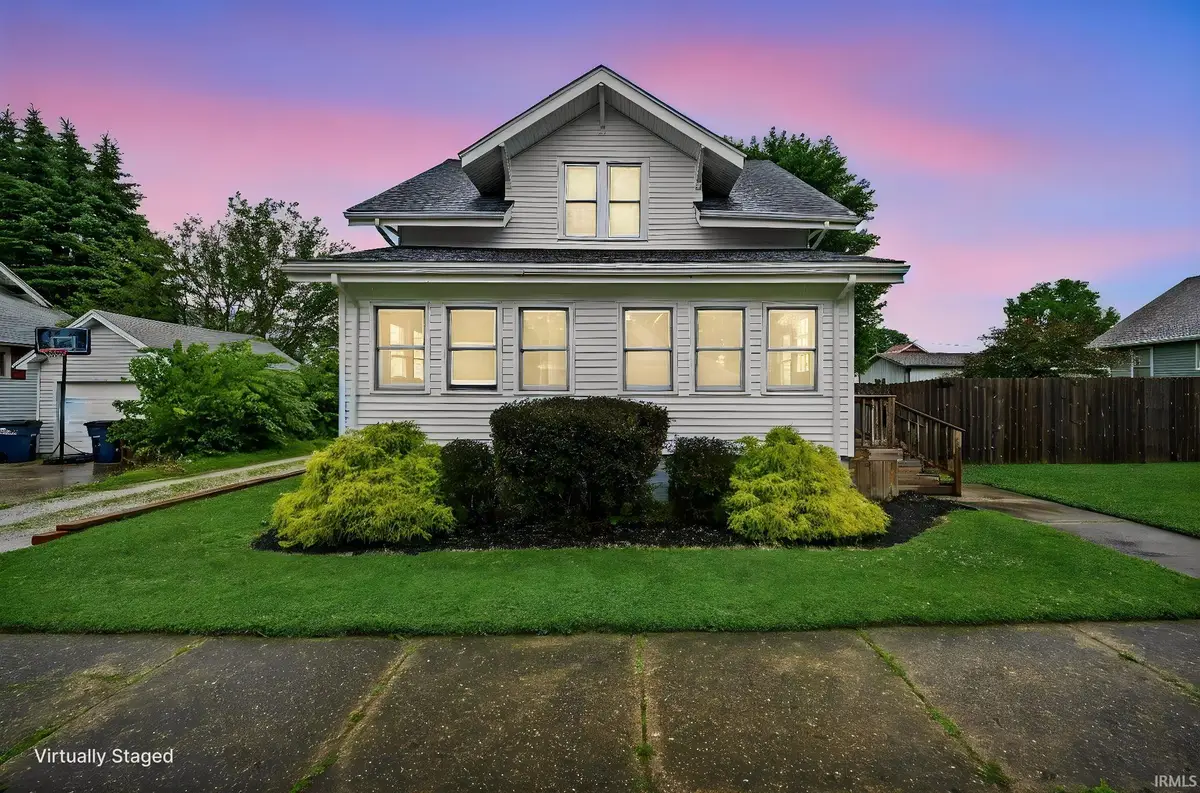 1055 N Harrison Street, Frankfort, IN 46041 - #1