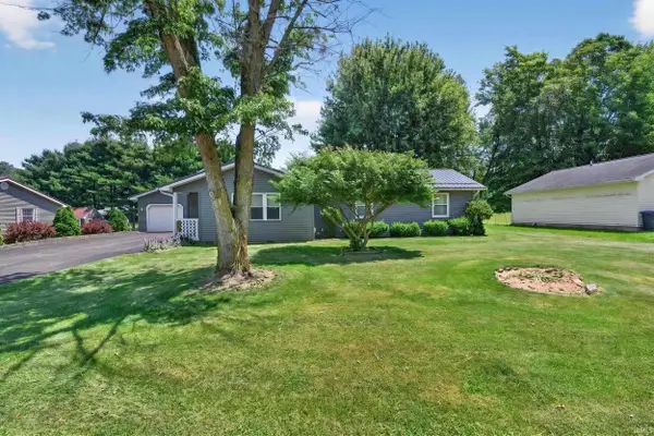 902 N Townline, Lagrange, IN 46761