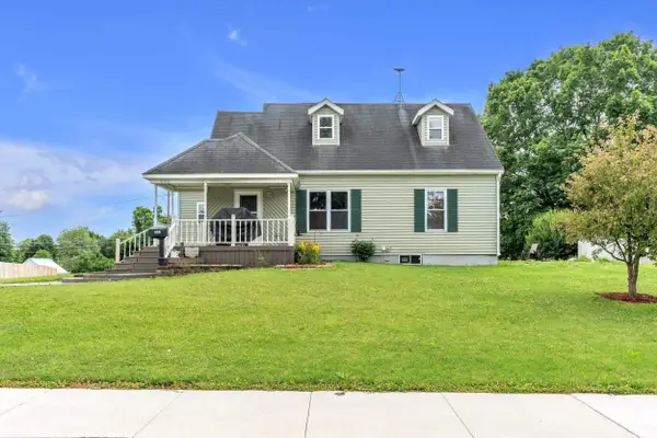608 E Hazel Street, Albion, IN 46701