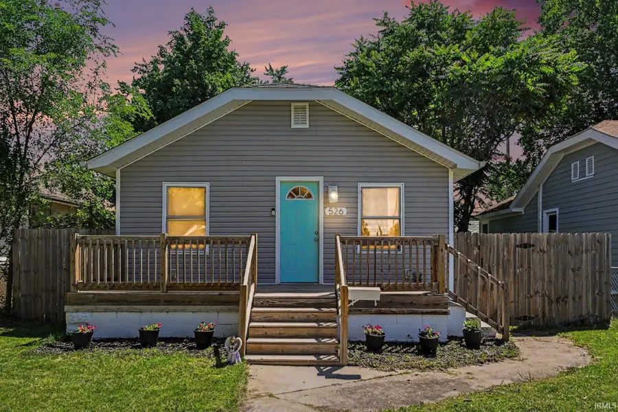 526 S 33rd Street, South Bend, IN 46615 - #2