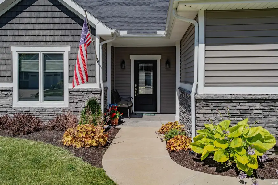 9807 Oak Trail Road, Fort Wayne, IN 46825 - #3