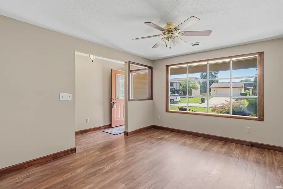 6711 Rockingham Drive, Fort Wayne, IN 46835 - #3