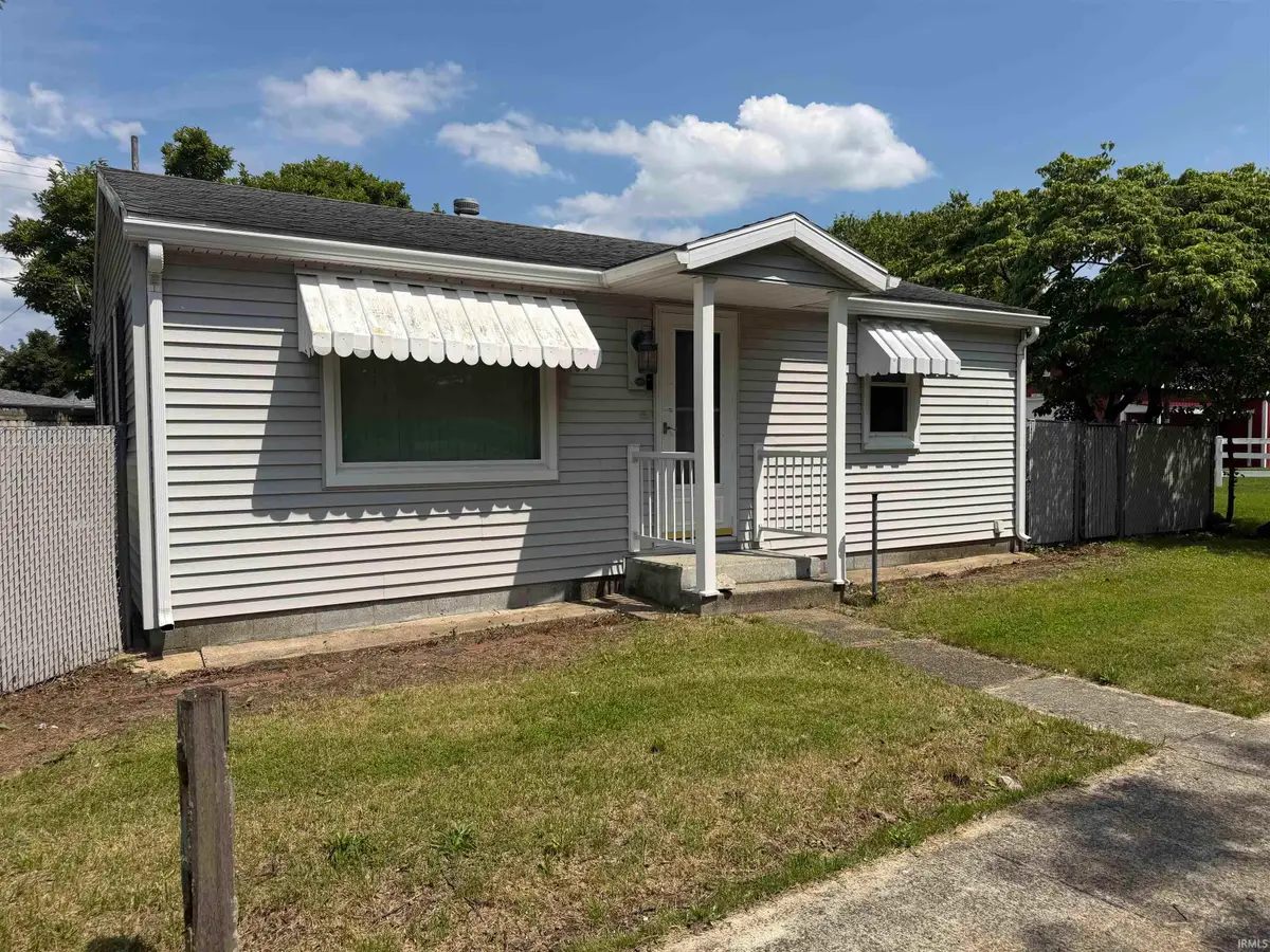 1400 Navajo Street, Elkhart, IN 46516 - #1