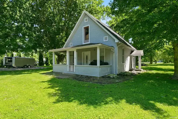195 W Wabash Street, Laketon, IN 46943