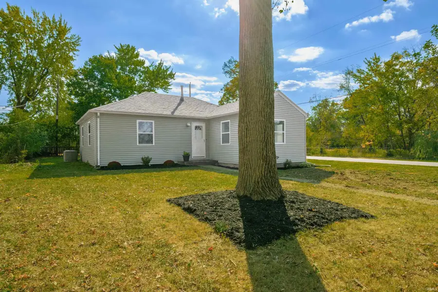 3313 W Torquay Road, Muncie, IN 47304 - #2