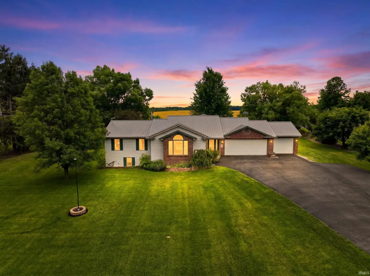 1366 E Us Highway 33 -57, Churubusco, IN 46723 - #1