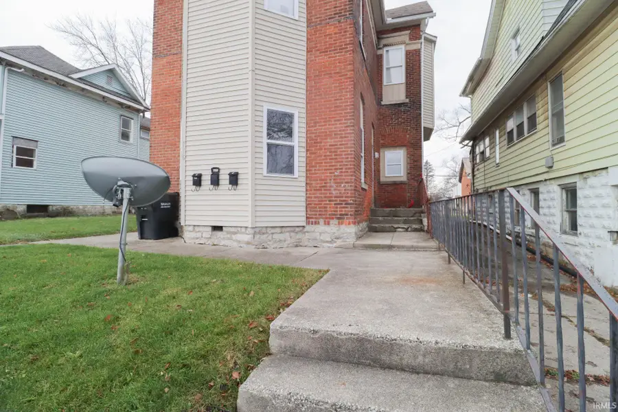 110 S Cowen Street, Garrett, IN 46738 - #3