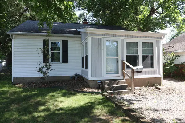 2016 E Riverside Drive, Evansville, IN 47714
