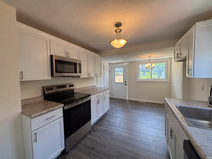 607 Lillian Avenue, Fort Wayne, IN 46808 - #3