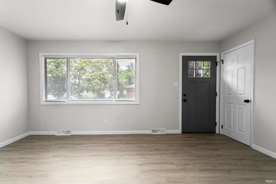 749 E 11th Street, Mishawaka, IN 46544 - #3