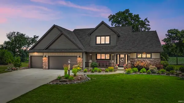 18736 Roselle Cove, Auburn, IN 46706