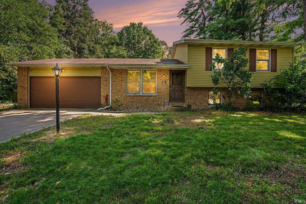 22020 Hanover Drive, Bristol, IN 46507 - #1