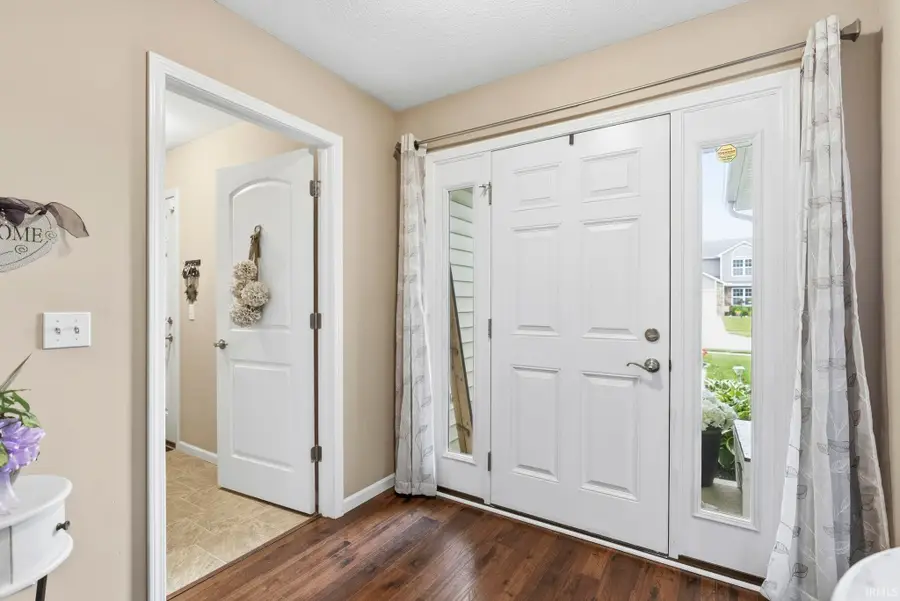 2195 Henry V Crossing, Fort Wayne, IN 46818 - #3