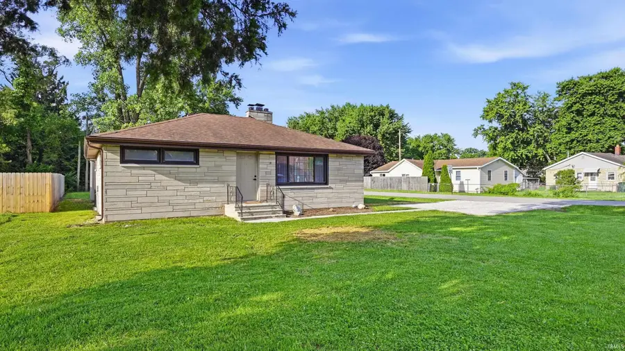 3021 W 26th Street, Muncie, IN 47302 - #2