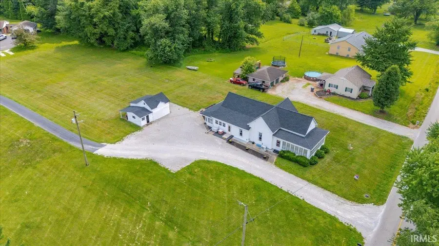 2811 E Degonia Road, Boonville, IN 47601 - #2