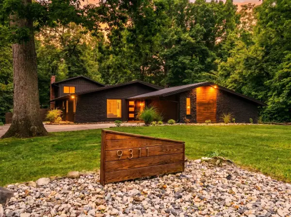 9311 Starland Court, Fort Wayne, IN 46804