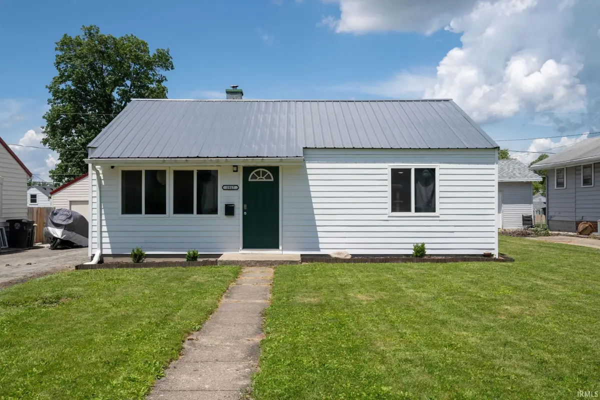 1917 Glenwood Avenue, Fort Wayne, IN 46805 - #1