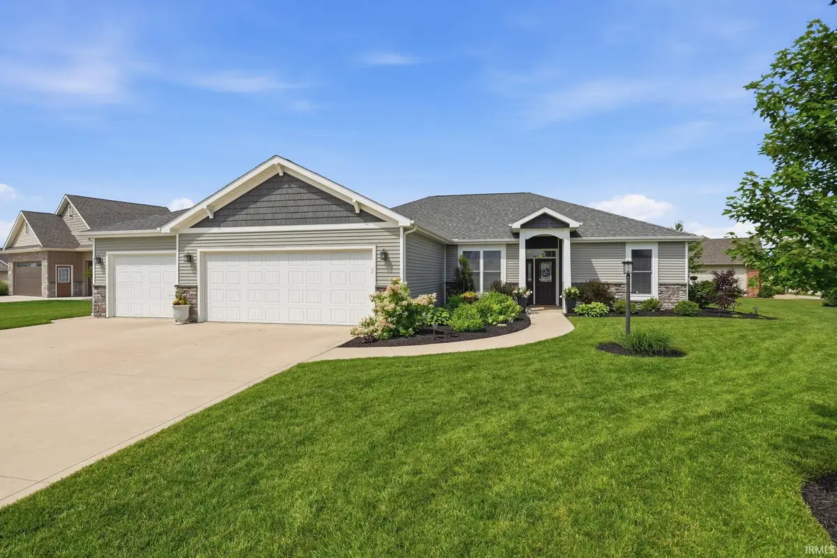 106 E Lake Court, Decatur, IN 46733 - #1