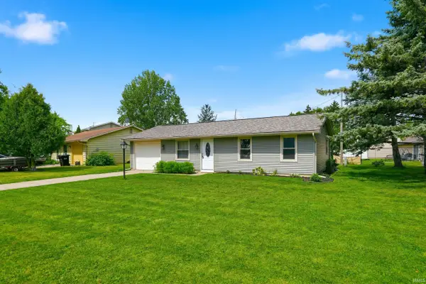 110 Eastwood Court, Garrett, IN 46738