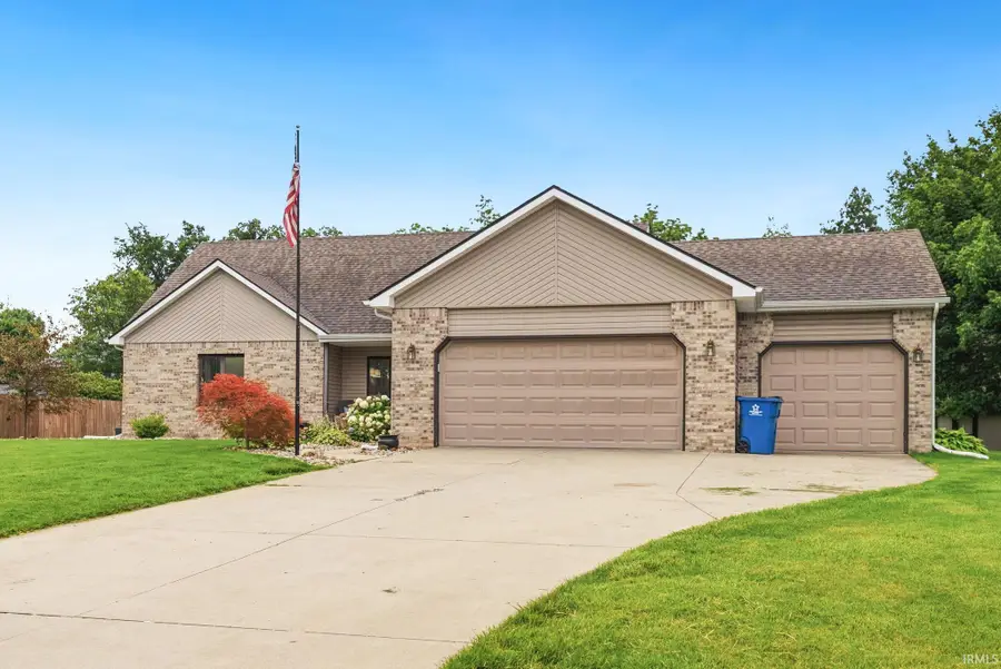 515 Meadow Lane, Ossian, IN 46777 - #3
