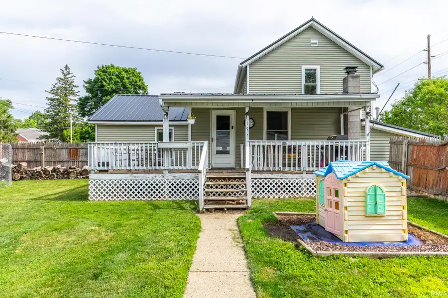 195 E Chestnut Street, Waterloo, IN 46793 - #3