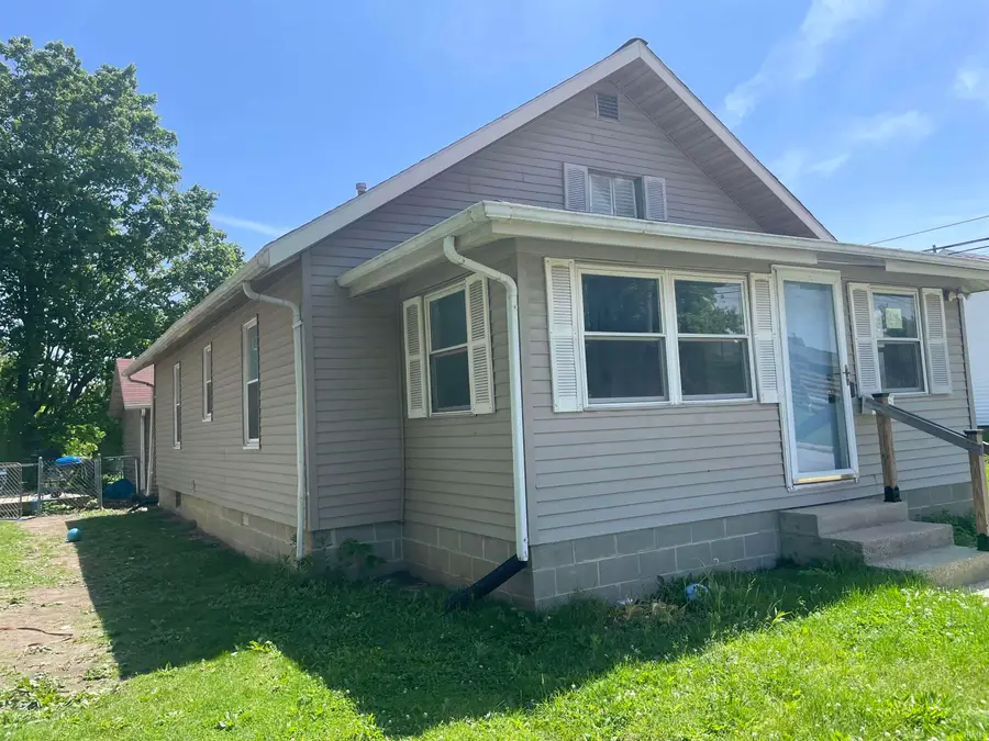 951 N Harrison Street, Frankfort, IN 46041 - #2