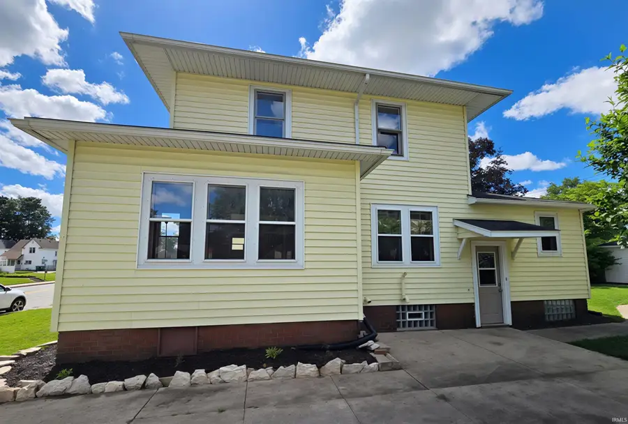 1216 E 3rd Street, Mishawaka, IN 46544 - #3