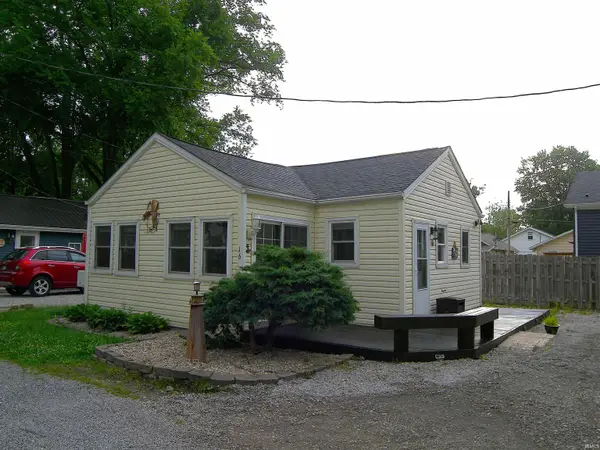 16 Ems B57 Lane, Warsaw, IN 46582