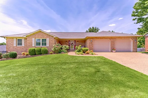 10202 Brookcrest Drive, Evansville, IN 47711