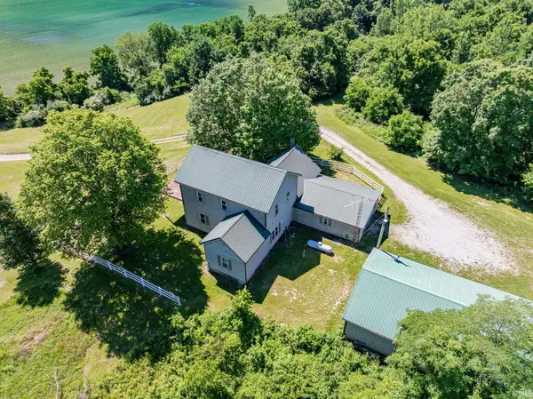 1055 E 300 N Road, New Castle, IN 47362
