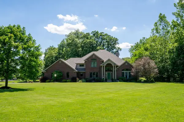 7296 N Clear Creek Road, Huntington, IN 46750
