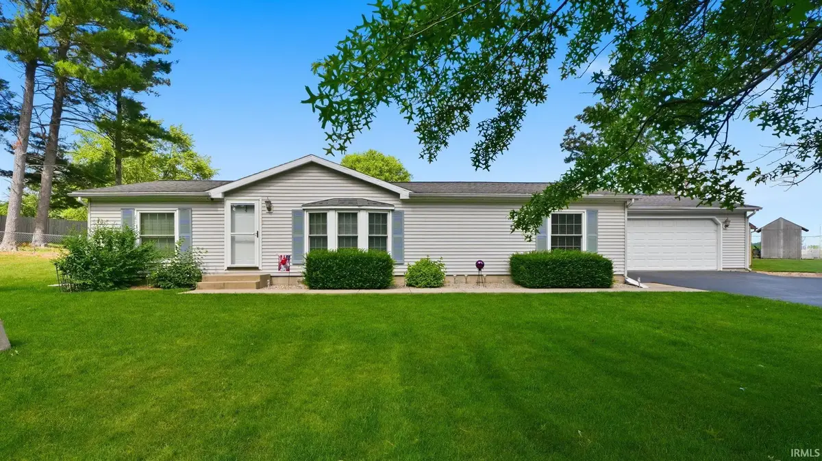 2728 E Evergreen Drive, Warsaw, IN 46582 - #1