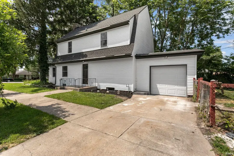105 E Jennings Avenue, South Bend, IN 46614 - #2