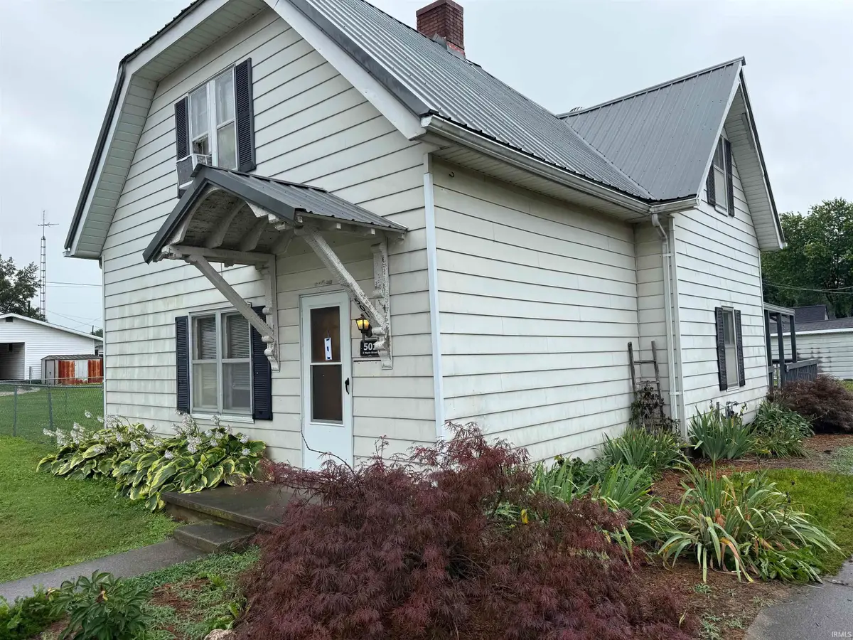501 E Maple Street, Petersburg, IN 47567 - #1