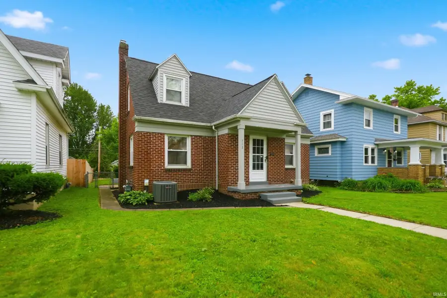 713 Greenlawn Avenue, Fort Wayne, IN 46808 - #2
