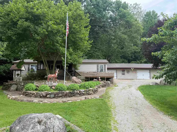 3401 W Delaware Road, Logansport, IN 46947