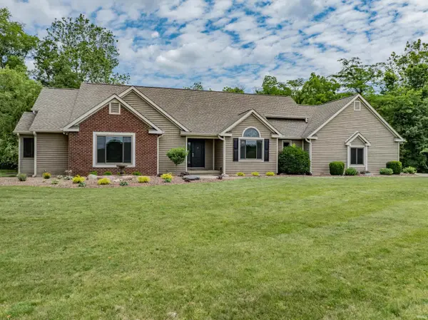 7565 N Clear Creek Road, Huntington, IN 46750