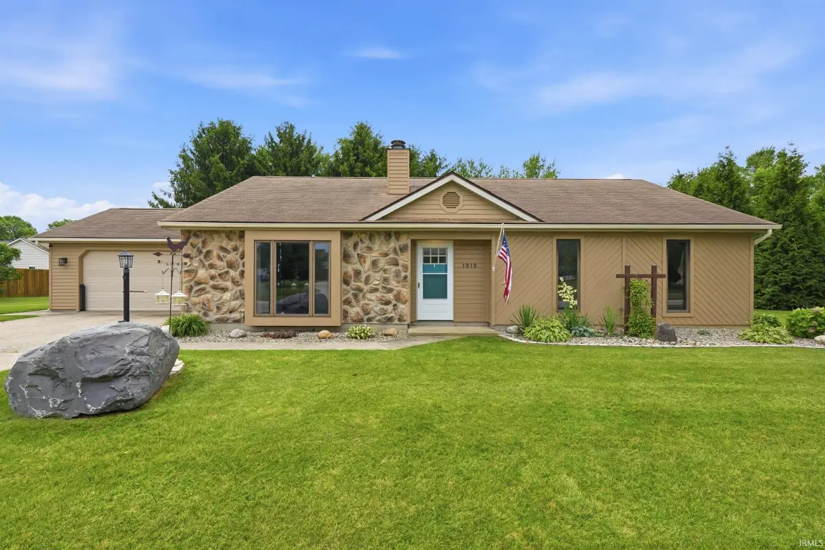 1919 Mill Stream Drive, Huntertown, IN 46748 - #1