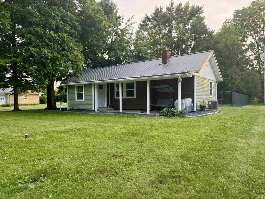 205 S Washington Street, Wakarusa, IN 46573 - #2